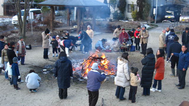 しめ飾りどんど焼き